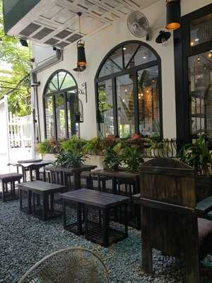 Goblin Coffee & Desserts