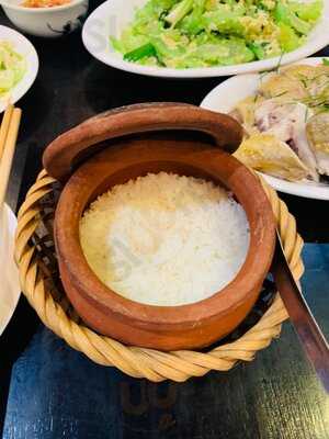 Cơm Niêu Nhà Đỏ