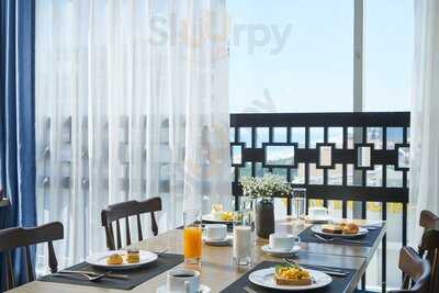 Pistachio My Khe Restaurant