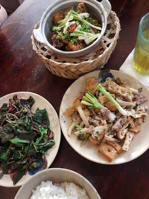 Chuyện Nàng Dâu Restaurant