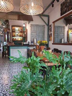 Chuyện Nàng Dâu Restaurant