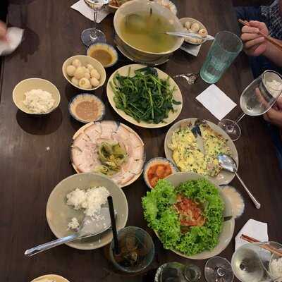 Chuyện Nàng Dâu Restaurant