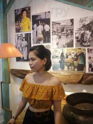 Chuyện Nàng Dâu Restaurant