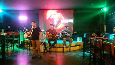 The Open Sport Bar & Cafe