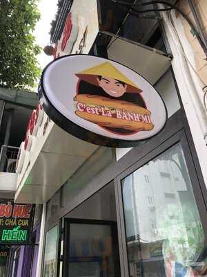 C'est La - Bánh Mì & Toast