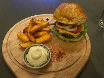 Nhà Hàng Jasmine House