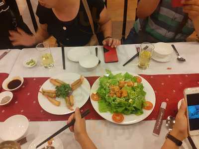 Nhà Hàng Trúc Xanh