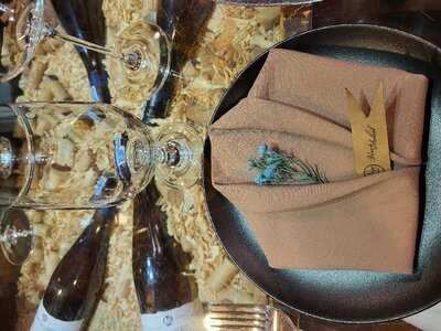 Nhà Hàng Hầm Rượu Vin De Soleil