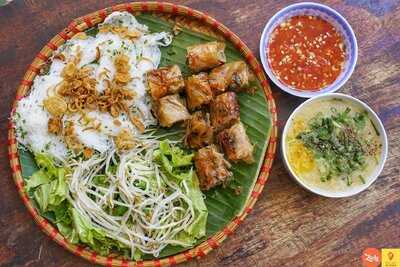 Ngoc Lan Restaurant And Hotel