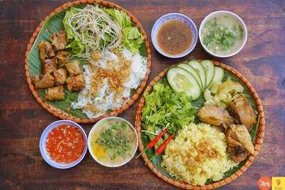 Ngoc Lan Restaurant And Hotel