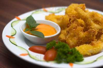 Nhà Hàng La Palace