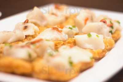 Nhà Hàng La Palace