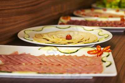 Nhà Hàng La Palace