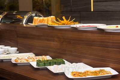 Nhà Hàng La Palace