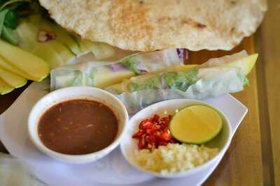 Bánh Tráng Thịt Heo Quỳnh Đại Lộc