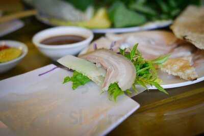 Bánh Tráng Thịt Heo Quỳnh Đại Lộc