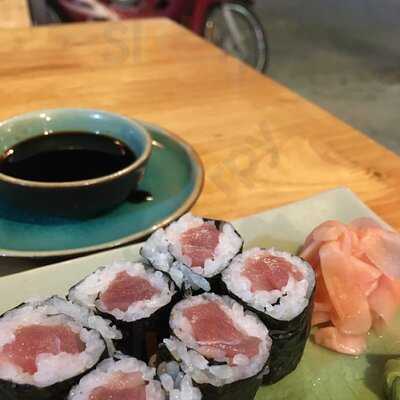 Ẩm Thực Đường Phố Nhật Bản Fune Sushi