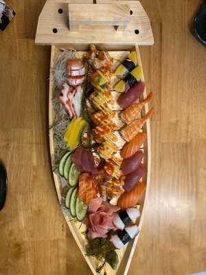 Ẩm Thực Đường Phố Nhật Bản Fune Sushi