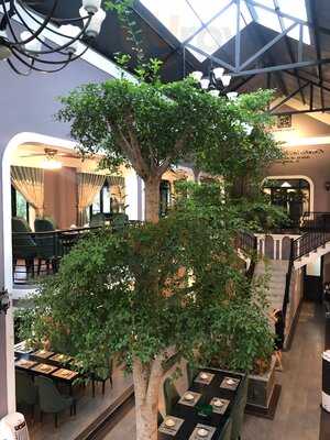 Nhà Hàng Khang Garden