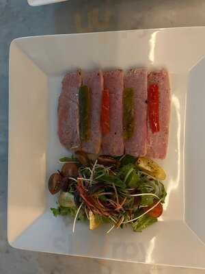 The Sail Restaurant & Bar