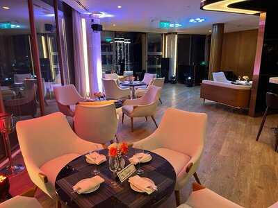 The Sail Restaurant & Bar