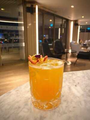 The Sail Restaurant & Bar