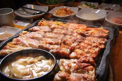 Nhà Hàng Hàn Quốc Ssam Dak