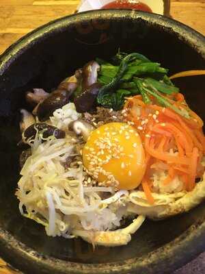 Nhà Hàng Gogi House