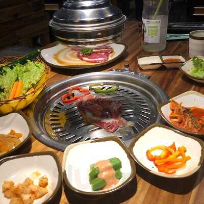 Nhà Hàng Gogi House