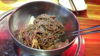 Nhà Hàng Gogi House