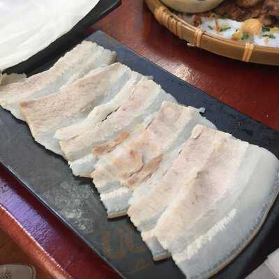 Bánh Xèo Tôm Nhảy Năm Hiền