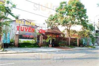 Nhà Hàng Tuyên Sơn