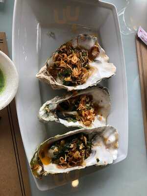 Nhà Hàng Làng Cá - Hải Sản Tươi Sống