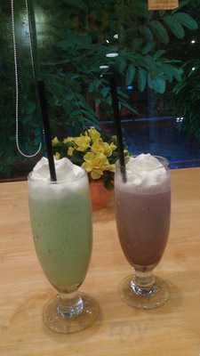 T Zone Drinks And Workspace