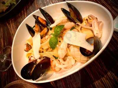 Cousins Tran Quoc Toan