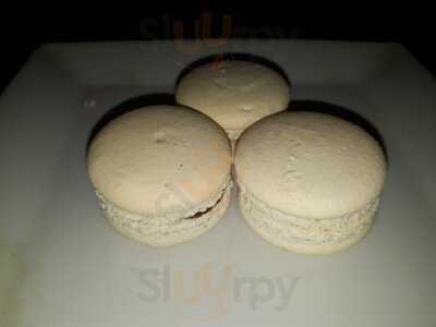 Nhà Hàng Saint Honore