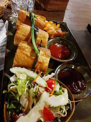 Rue Du Camp Cafe & Bistro