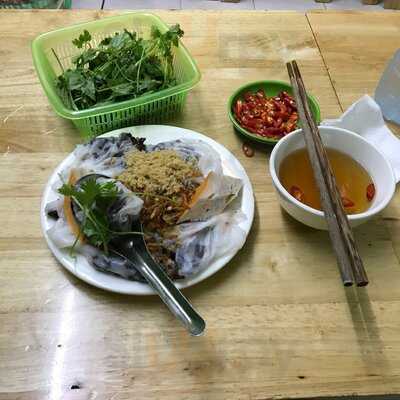 Bánh Cuốn Nóng