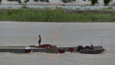 Nhà Hàng Bến Bạc