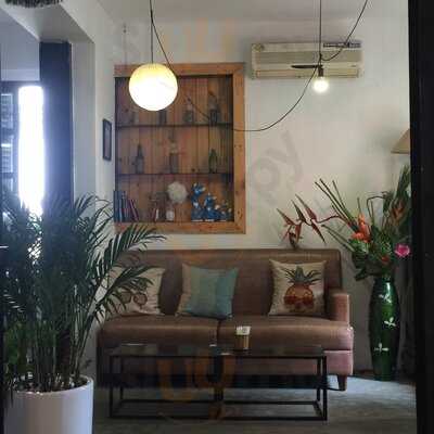 Tracce Tea And Coffee Shop