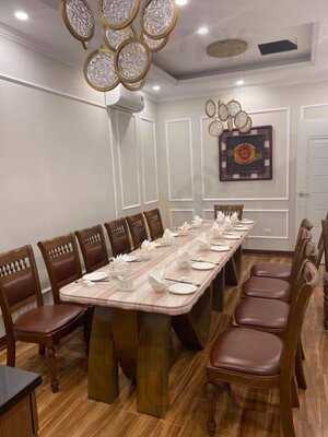 Nhà Hàng Châu Giang