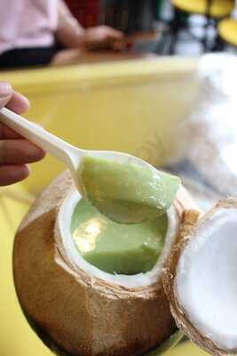 Bánh Mì Cô Tư Sài Gòn