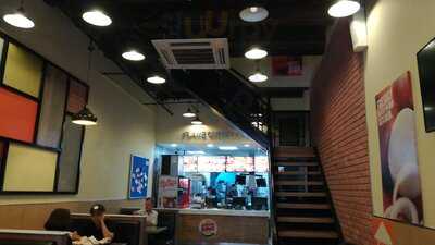 Burger King Hàng Buồm