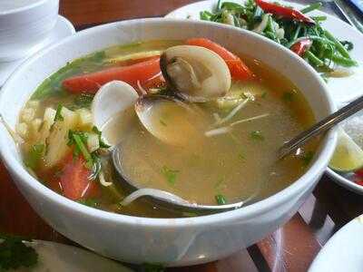 Tuấn Sơn - Cơm Việt Nam