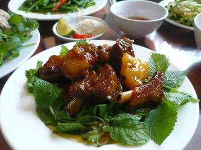 Tuấn Sơn - Cơm Việt Nam