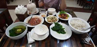 Tuấn Sơn - Cơm Việt Nam