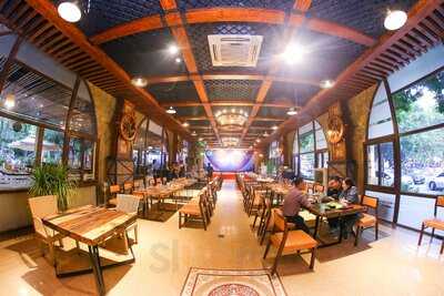 Nhà Hàng Lã Vọng