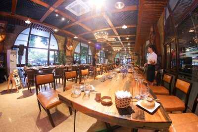 Nhà Hàng Lã Vọng