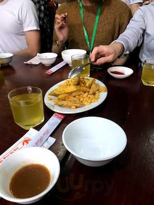 Lẩu Mắm Bà Sáu