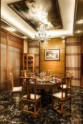 Nhà Hàng Hải Cảng